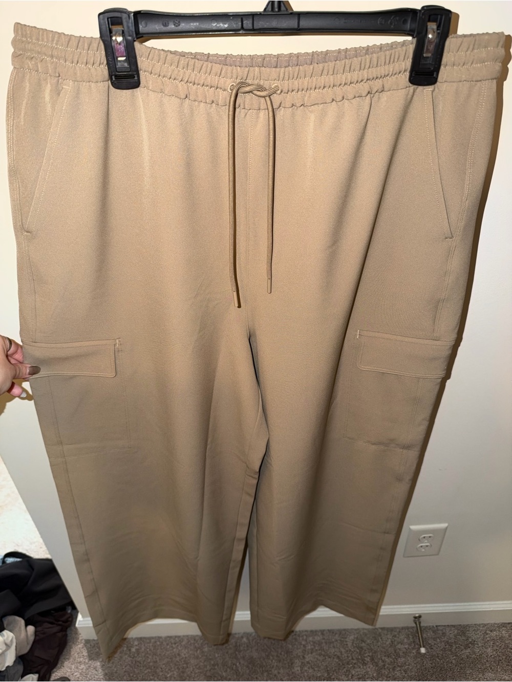 New w/o Tags - Athleta Tan Cargo Sweatpant or Dress Pants in size Large Tall